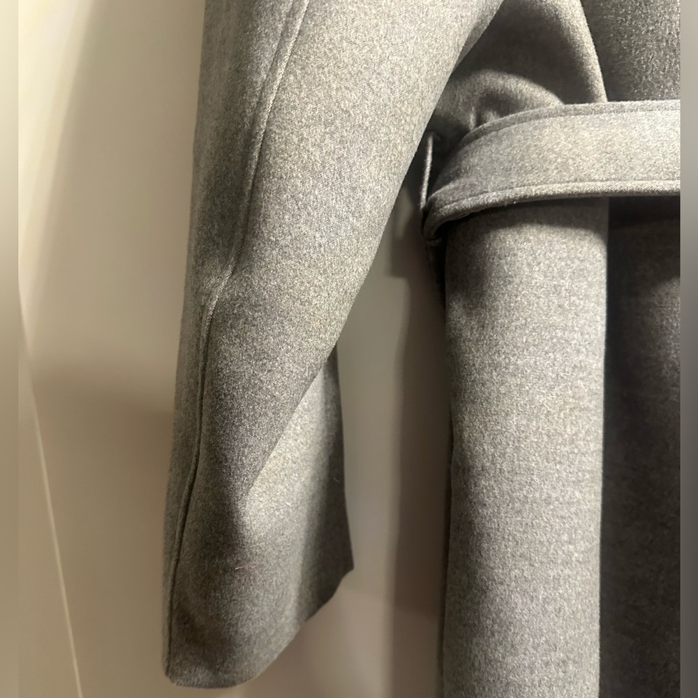 In Every Story 2X Gray Transitions Wrap Coat with Self Tie Belt Black Trim🆕 - Picture 9 of 16